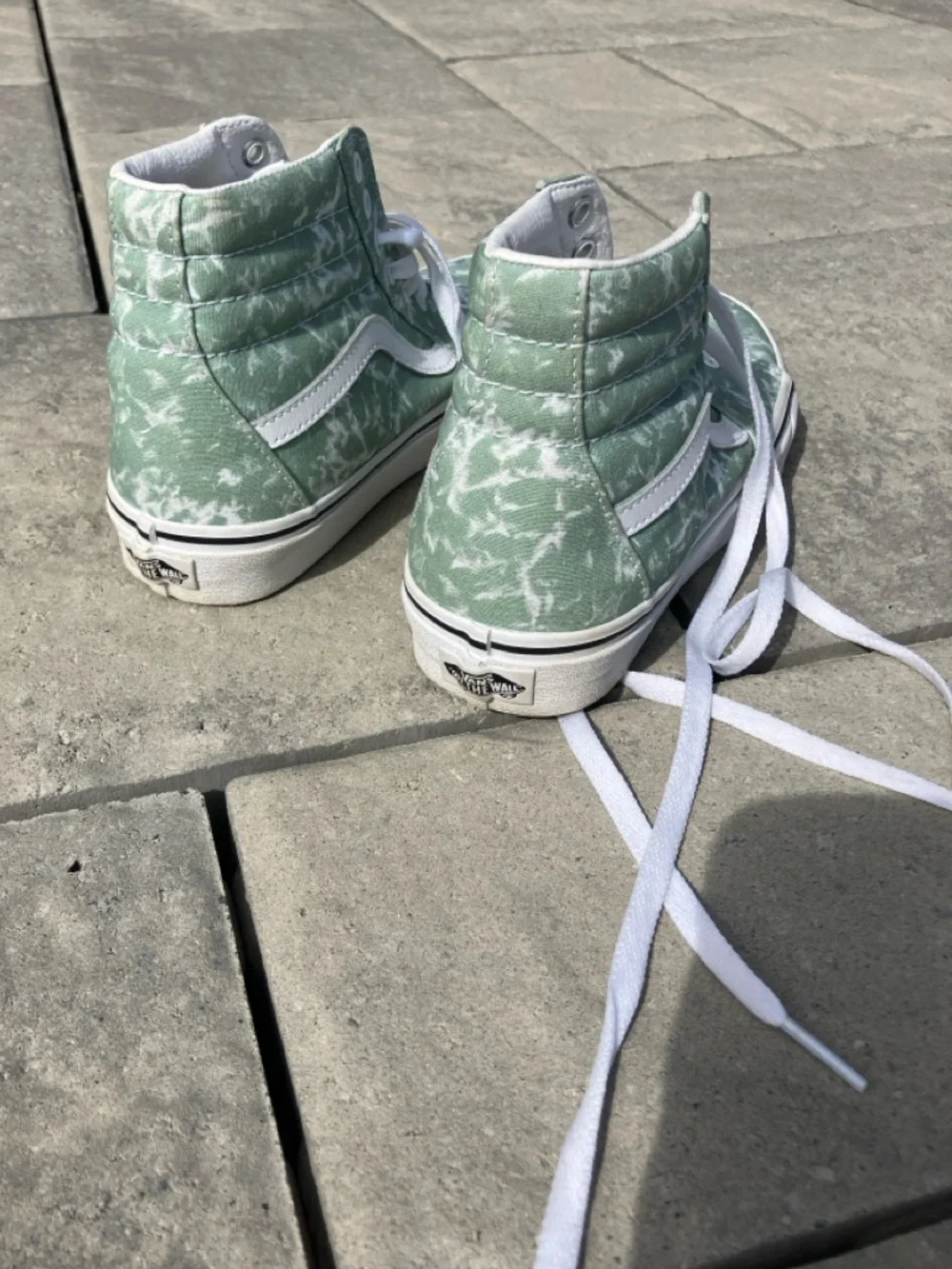 Vans SK8-HI High-Top Sneakers in Mint Green Tie-Dye women’s 8, men’s 6.5 - Picture 3 of 4